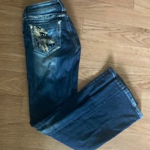 Gently used miss me jeans, no flaws. Like new